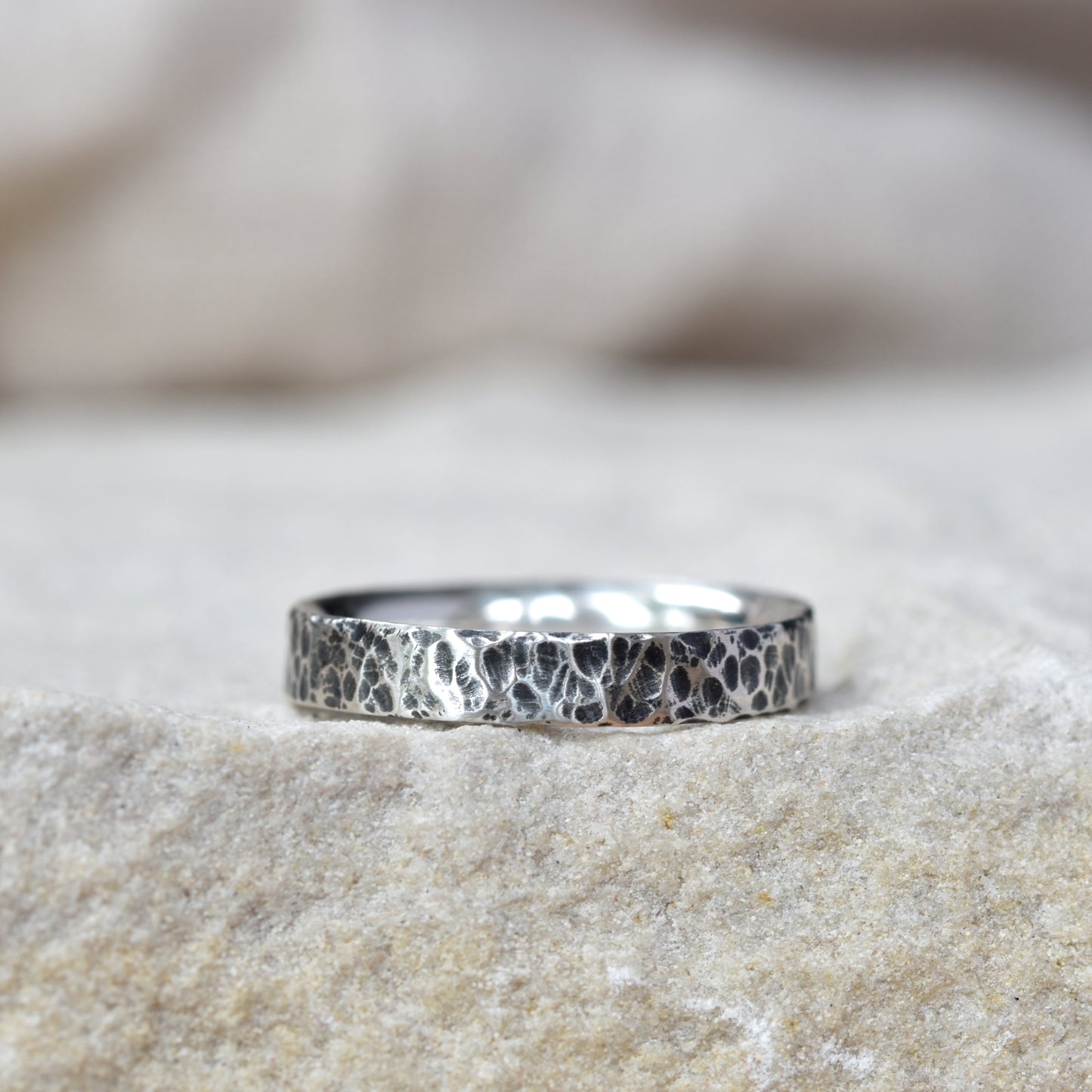 Silver Hammered Ring Size P